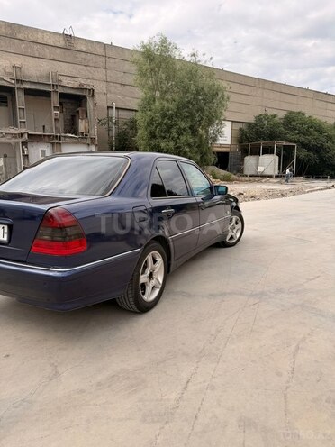 Mercedes C 240-3