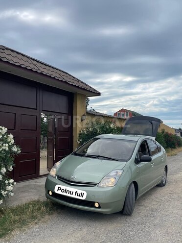 Toyota Prius-1