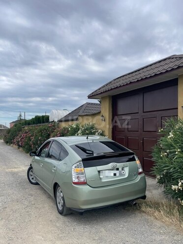 Toyota Prius-6