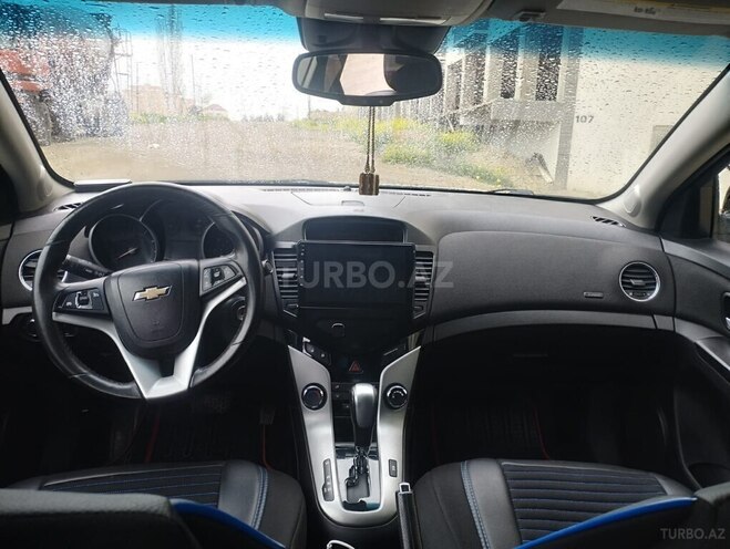 Chevrolet Cruze-4