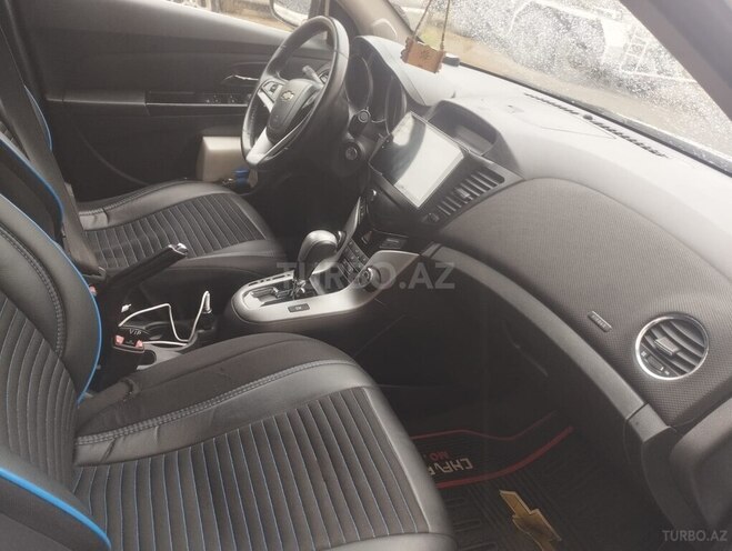 Chevrolet Cruze-8