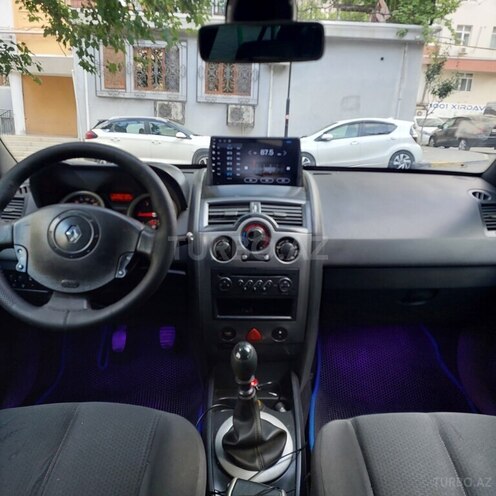 Renault Megane-7