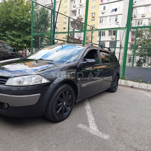 Renault Megane-11