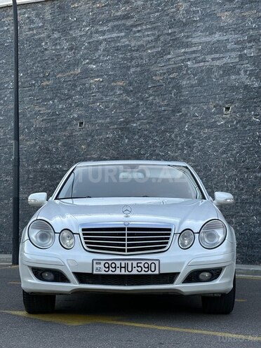 Mercedes E 220-2