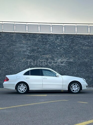 Mercedes E 220-7