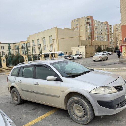 Renault Megane-6