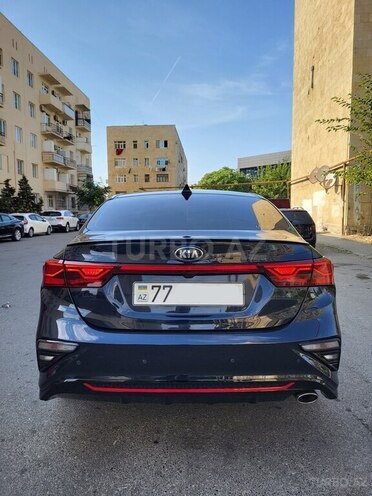 Kia Cerato-5