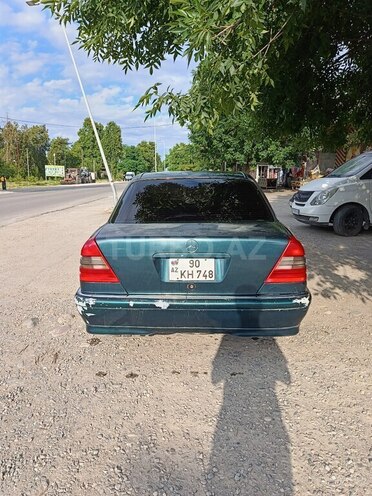 Mercedes C 220-2