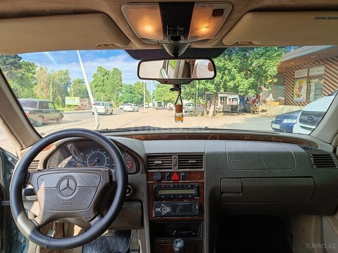 Mercedes C 220-7