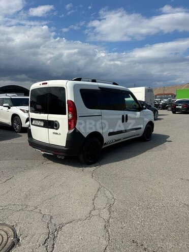 Fiat Doblo-4