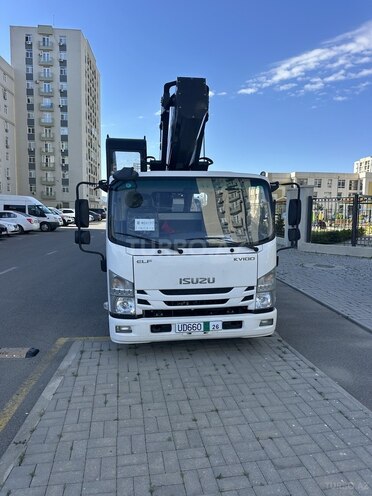Isuzu ELF-1