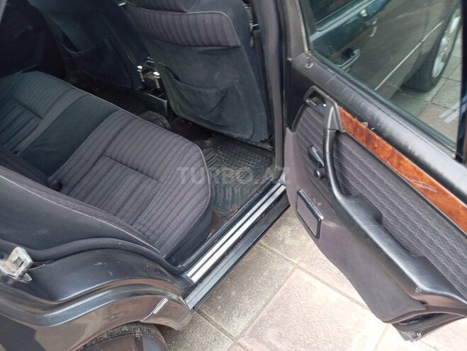 Mercedes 250 D-5