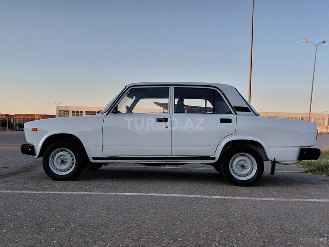 LADA (VAZ) 2107-4