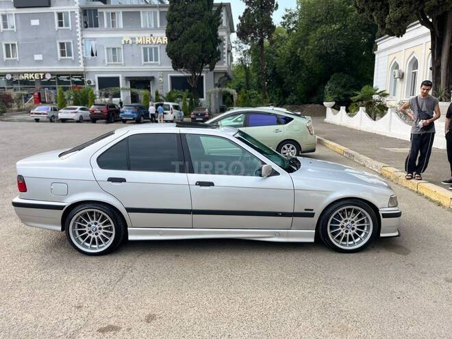 BMW 320-5