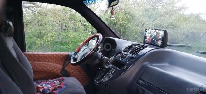 Mercedes Vito 112 CDI-6