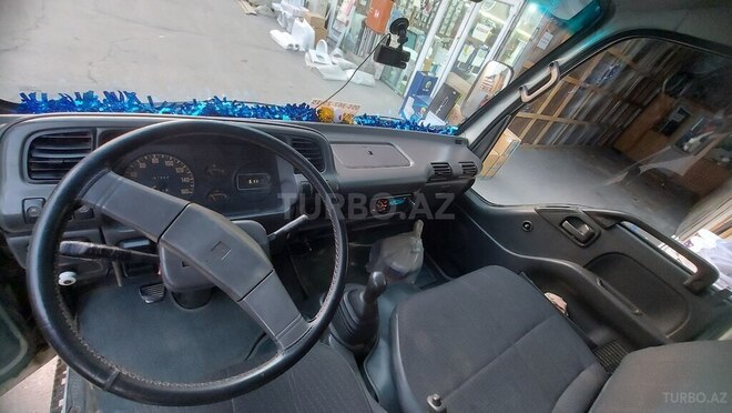 Isuzu NKR 55 L-5
