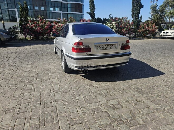 BMW 320-4