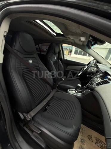 Chevrolet Cruze-11