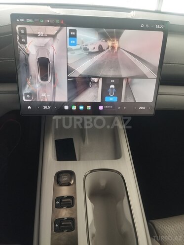 Xiaomi SU7-14
