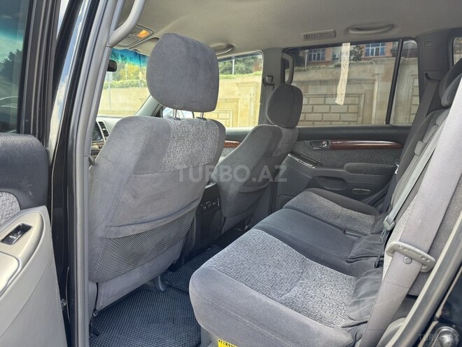 Toyota Land Cruiser Prado-9