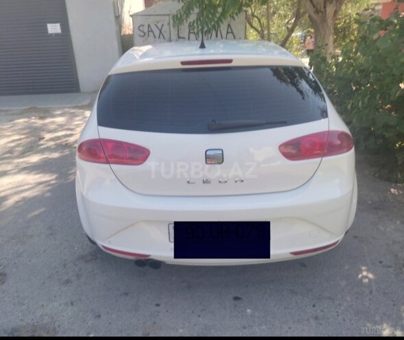 SEAT Leon-2