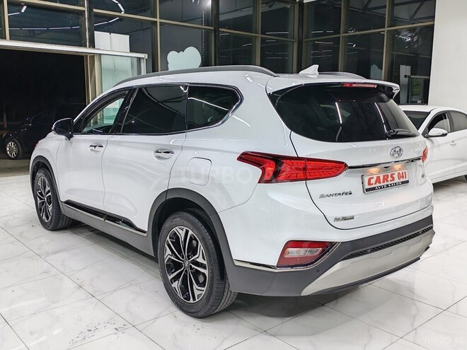 Hyundai Santa Fe-8