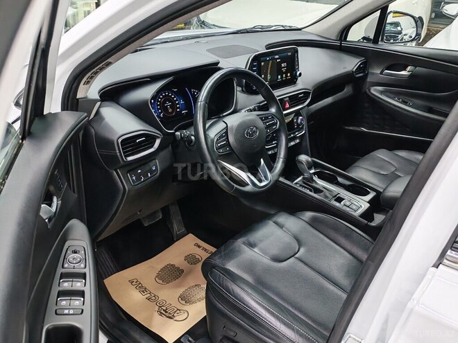 Hyundai Santa Fe-12