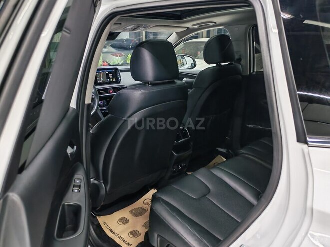 Hyundai Santa Fe-14