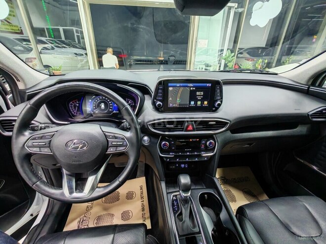 Hyundai Santa Fe-18