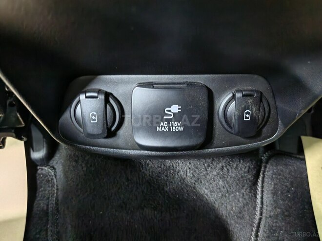 Hyundai Santa Fe-25