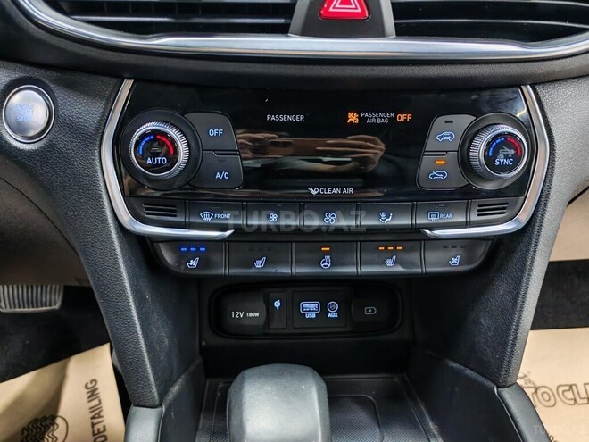Hyundai Santa Fe-31