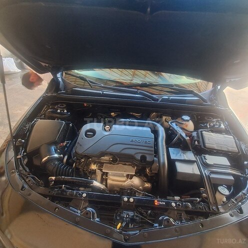 Chevrolet Malibu-8