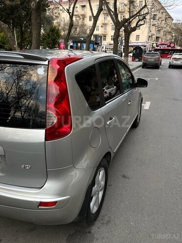 Nissan Note-5