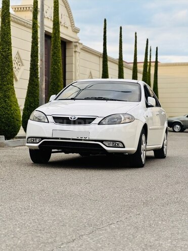 Daewoo Gentra-2
