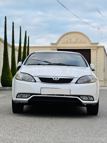 Daewoo Gentra-1