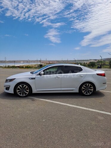 Kia Optima-4