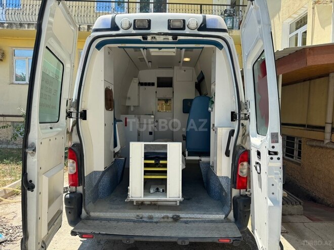 Renault Master-6