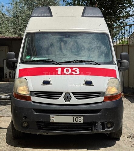 Renault Master-1