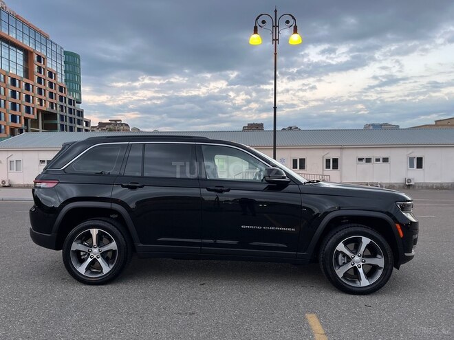 Jeep Grand Cherokee-4