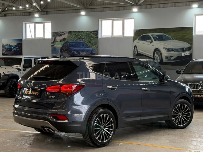 Hyundai Santa Fe-4