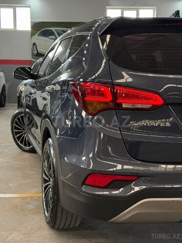 Hyundai Santa Fe-8