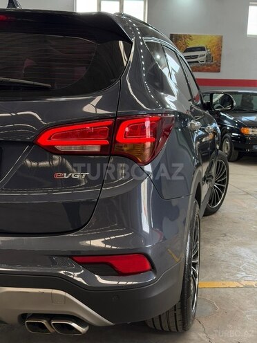 Hyundai Santa Fe-6