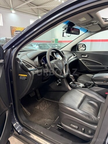 Hyundai Santa Fe-12