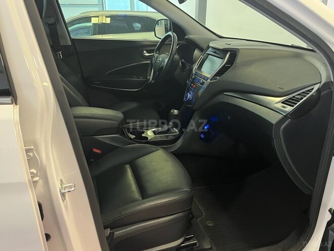 Hyundai Santa Fe-19