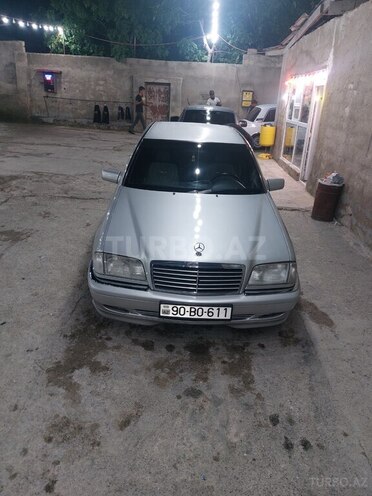 Mercedes C 240-1