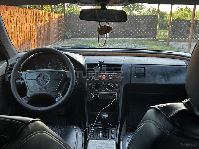 Mercedes C 180-5
