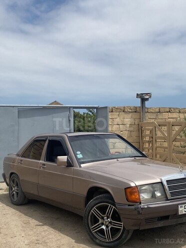 Mercedes 190-3