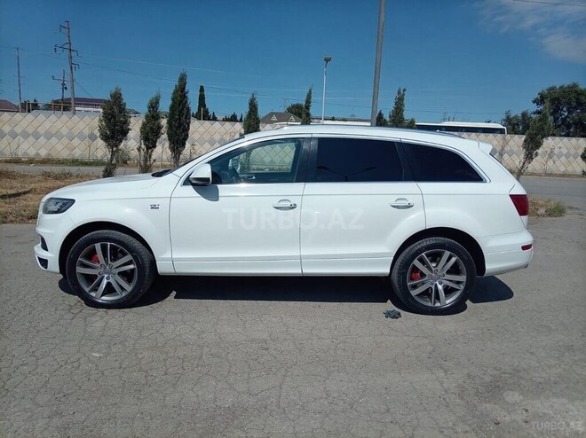 Audi Q7-2