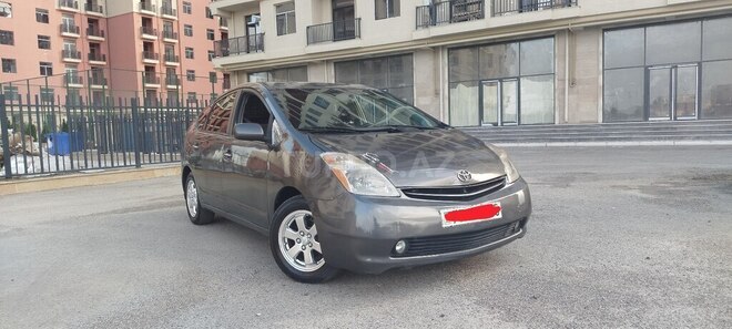 Toyota Prius-4