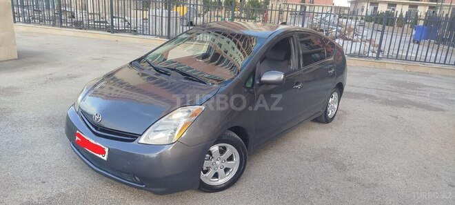 Toyota Prius-3